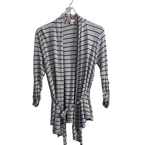 Forever 21 Women’s Open Front Lightweight Grey Coverup Medium